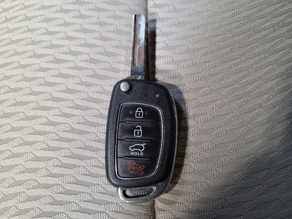 2017 Hyundai Santa Fe in Downey, CA 90241 - 18090793 32