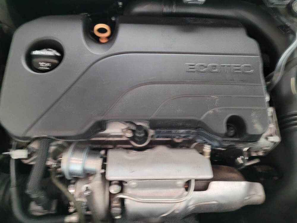 2018 Chevrolet Cruze in Torrance, CA 90504 - 18090794 30