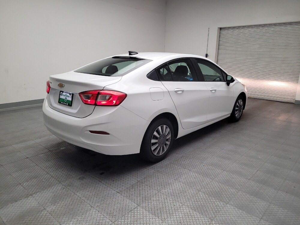 2018 Chevrolet Cruze in Torrance, CA 90504 - 18090794 9