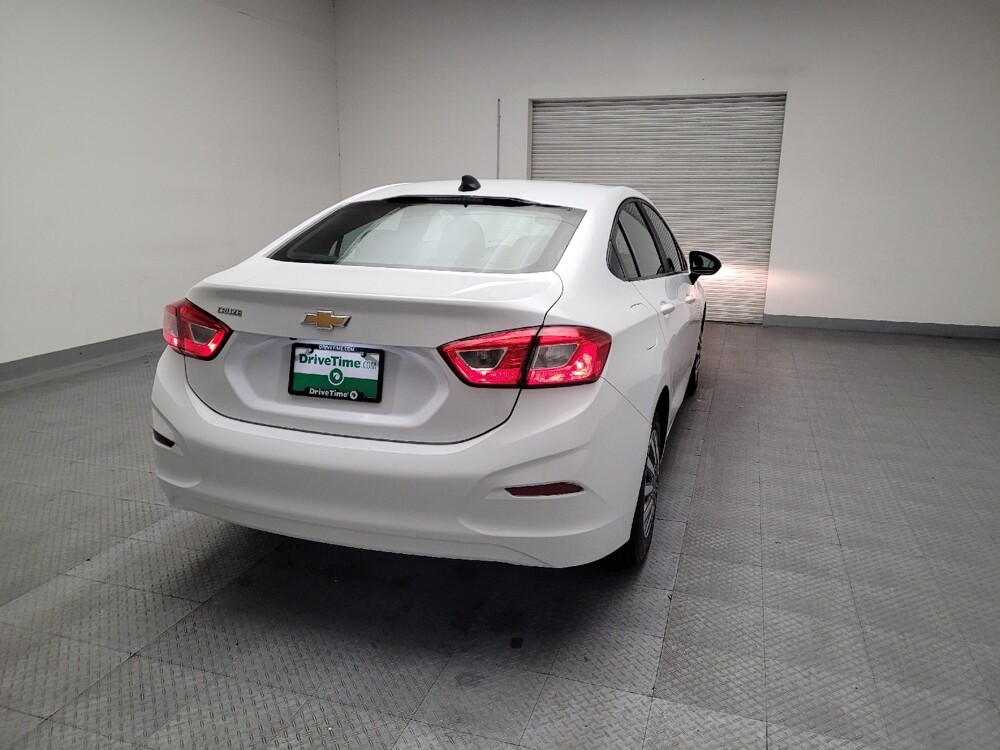 2018 Chevrolet Cruze in Torrance, CA 90504 - 18090794 7