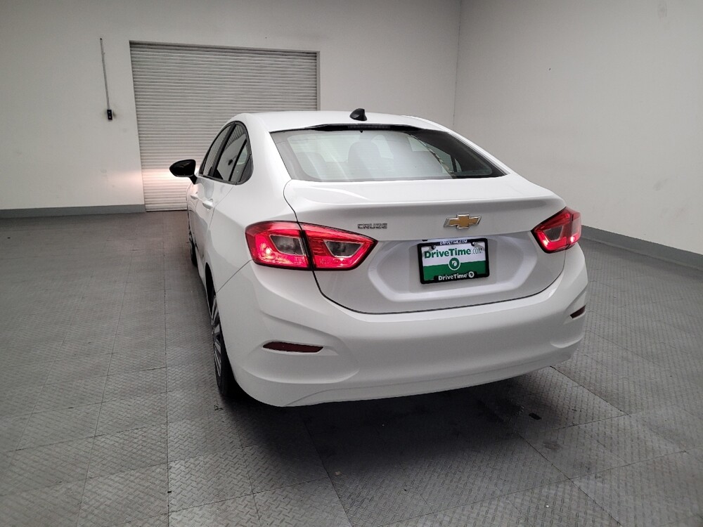 2018 Chevrolet Cruze in Torrance, CA 90504 - 18090794 6