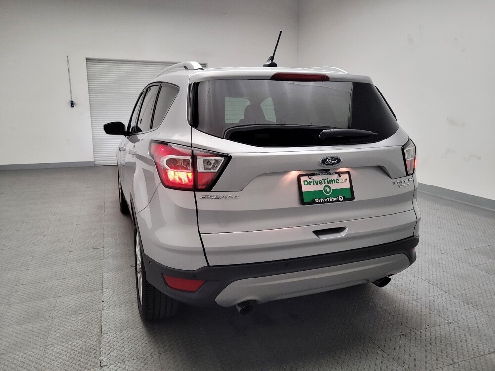 2018 Ford Escape in Riverside, CA 92504 - 18090799 5
