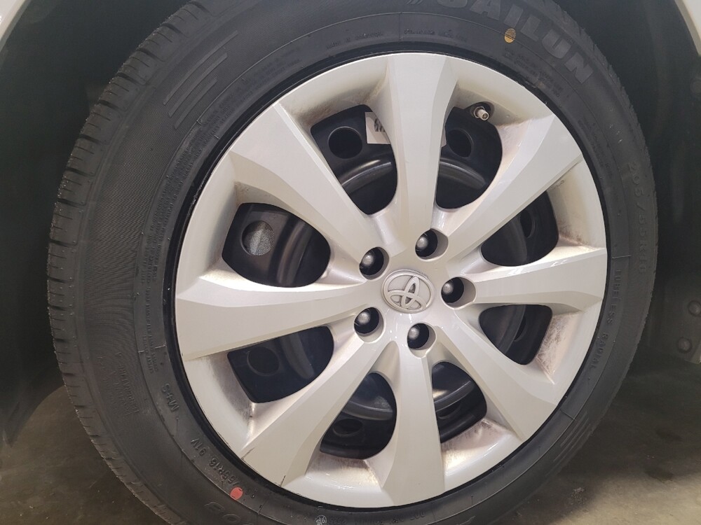 2020 Toyota Corolla in Bakersfield, CA 93309 - 18090802 31