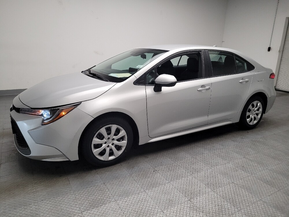 2020 Toyota Corolla in Bakersfield, CA 93309 - 18090802 2