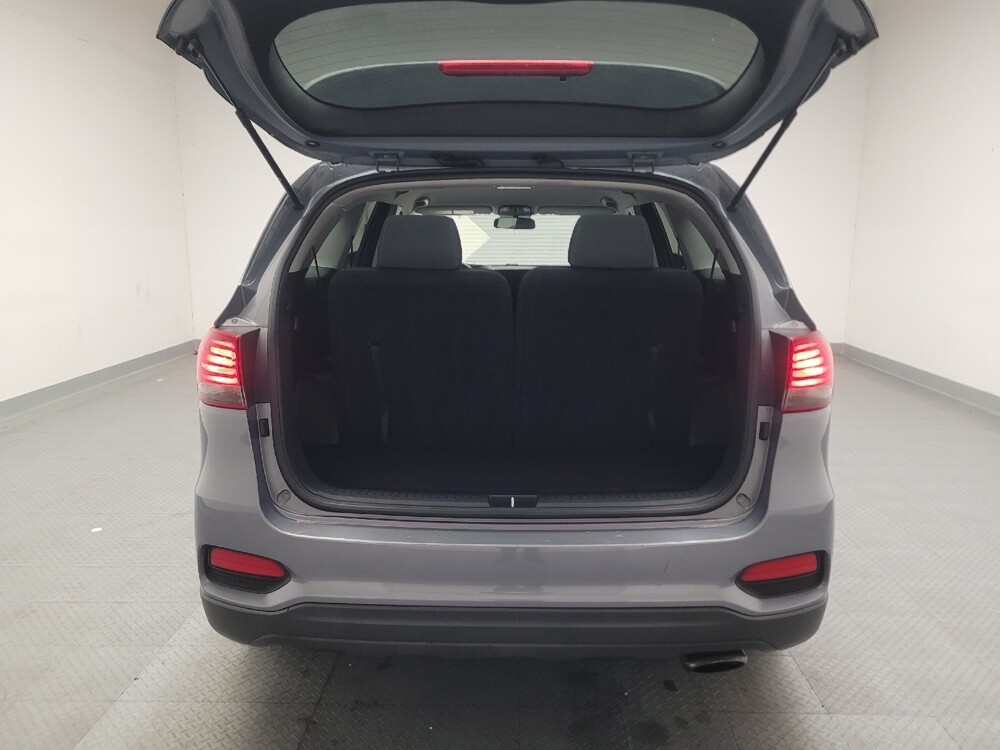 2020 Kia Sorento in Downey, CA 90241 - 18090803 29