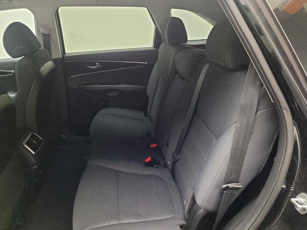 2018 Kia Sorento in Downey, CA 90241 - 18090806 18