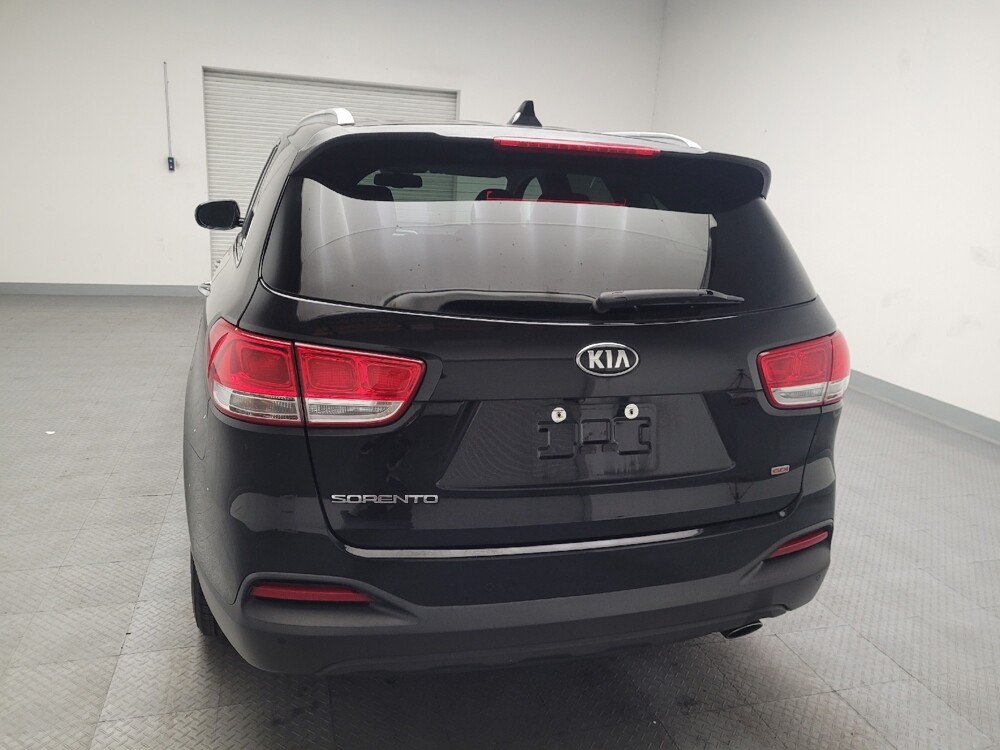 2018 Kia Sorento in Downey, CA 90241 - 18090806 6