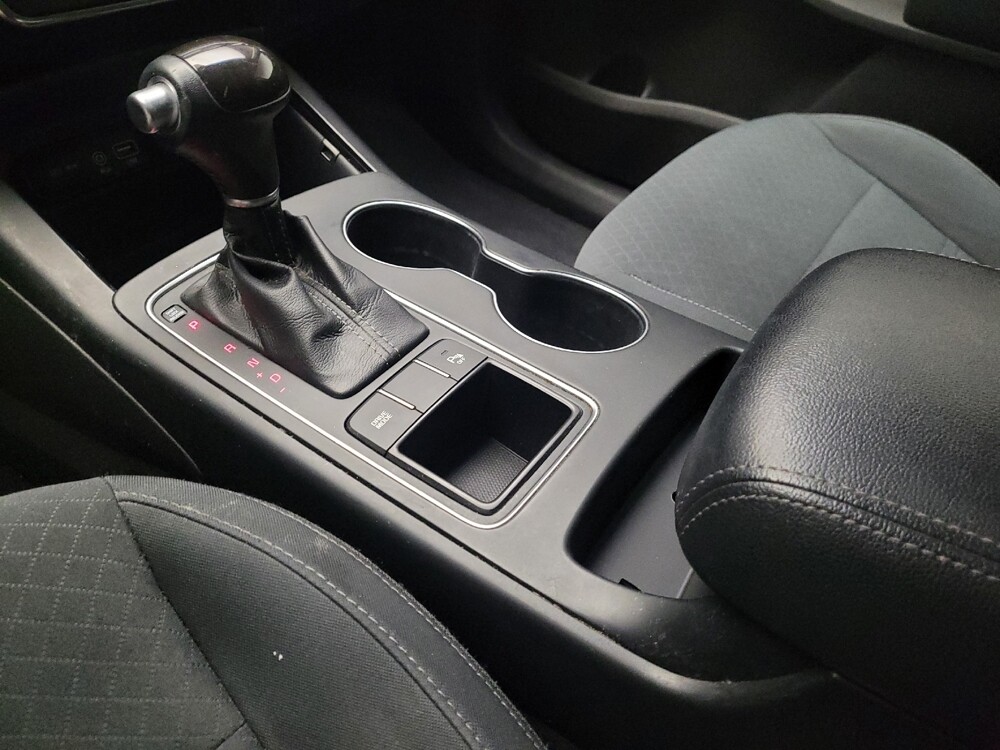 2018 Kia Sorento in Downey, CA 90241 - 18090806 26