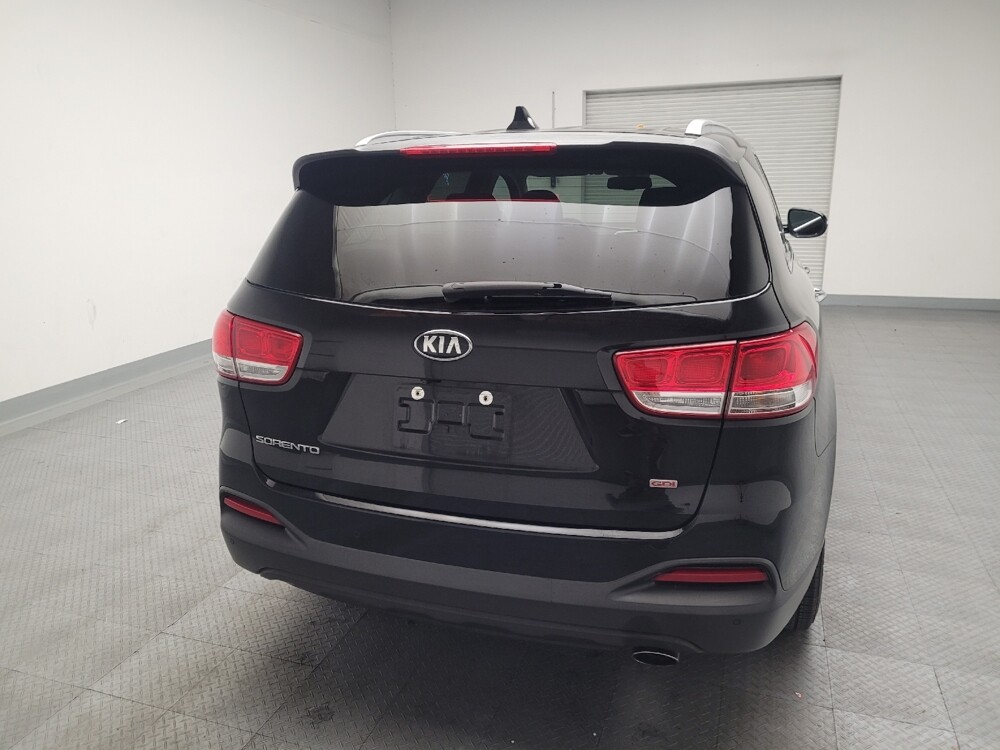 2018 Kia Sorento in Downey, CA 90241 - 18090806 7