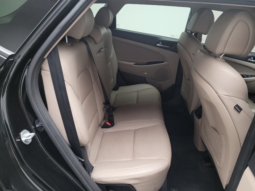 2017 Hyundai Tucson in Bakersfield, CA 93309 - 18090810 19