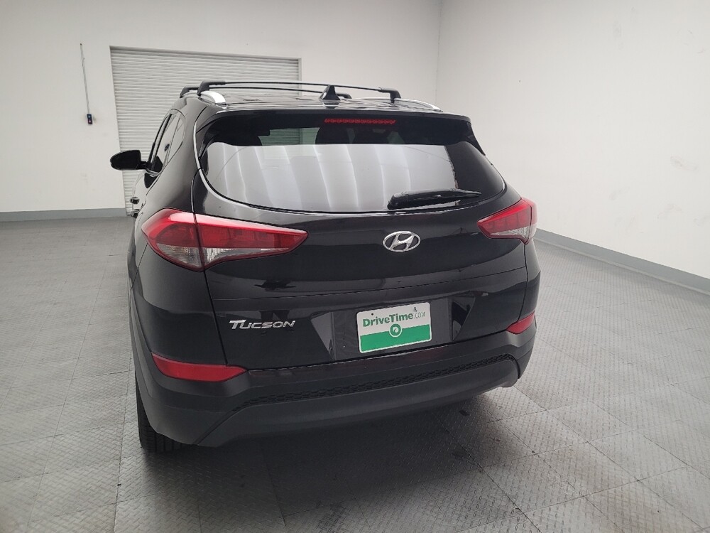2017 Hyundai Tucson in Bakersfield, CA 93309 - 18090810 6