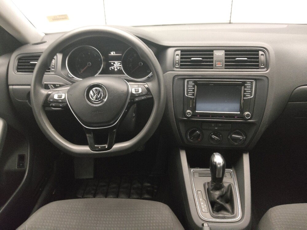 2016 Volkswagen Jetta in Plano, TX 75074 - 18090843 22