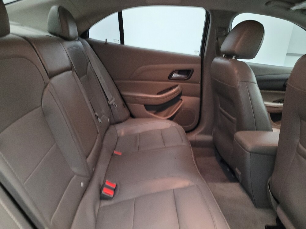 2014 Chevrolet Malibu in Chandler, AZ 85225 - 18090845 19