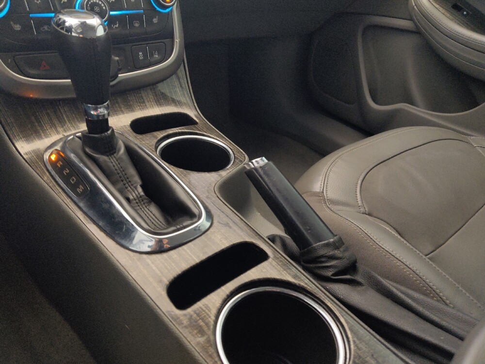 2014 Chevrolet Malibu in Chandler, AZ 85225 - 18090845 26