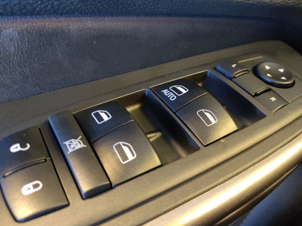 2019 Jeep Cherokee in Albuquerque, NM 87123 - 18090849 27