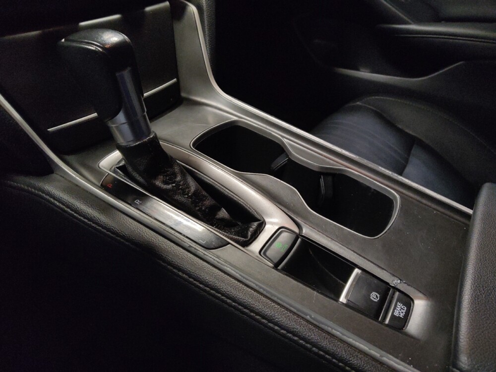 2020 Honda Accord in Glendale, AZ 85301 - 18090850 26