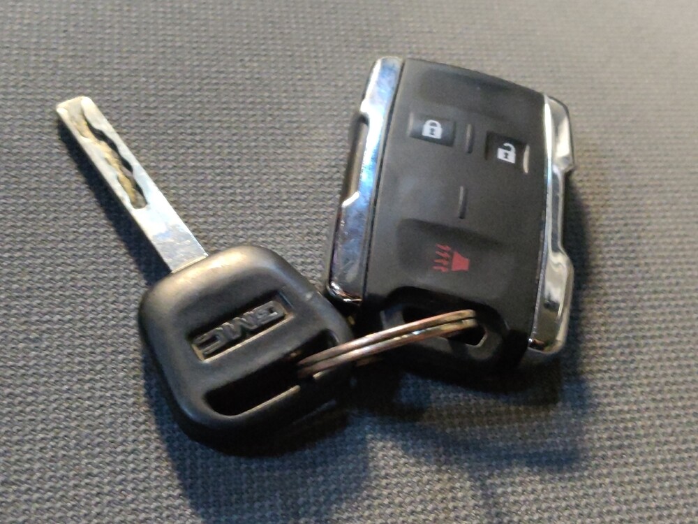 2014 GMC Sierra 1500 in Chandler, AZ 85225 - 18090852 32