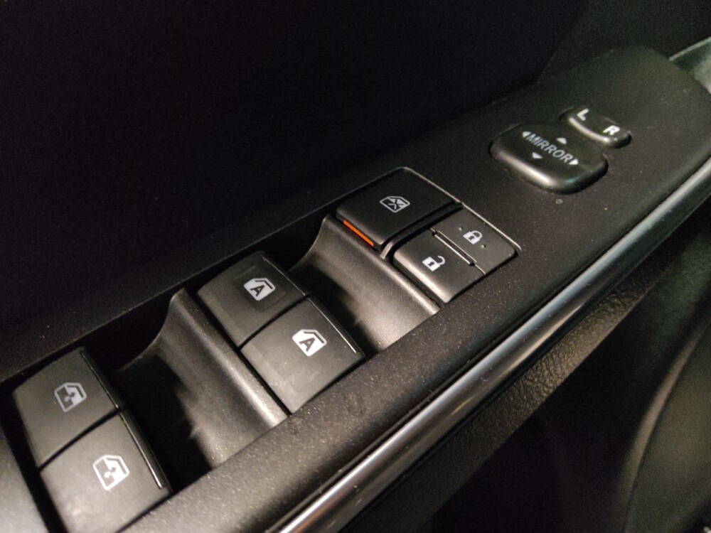 2016 Toyota Camry in Albuquerque, NM 87123 - 18090853 27