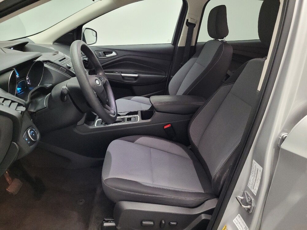 2018 Ford Escape in Riverside, CA 92504 - 18090858 17