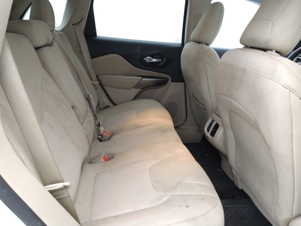 2020 Jeep Cherokee in Tallahassee, FL 32304 - 18090861 18