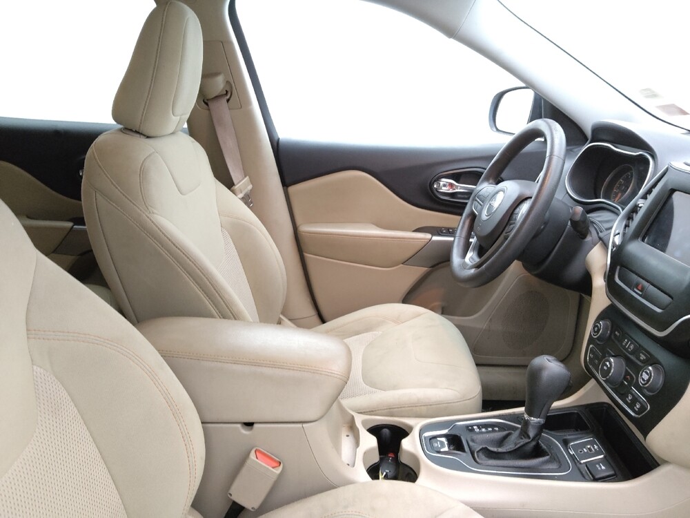 2020 Jeep Cherokee in Tallahassee, FL 32304 - 18090861 20