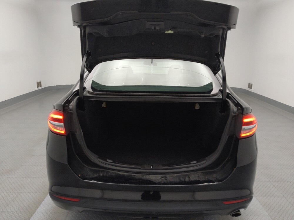 2018 Ford Fusion in Wichita, KS 67207 - 18090882 29