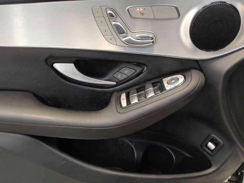 2017 Mercedes-Benz GLC 300 in Fairfield, OH 45014 - 18090888 27