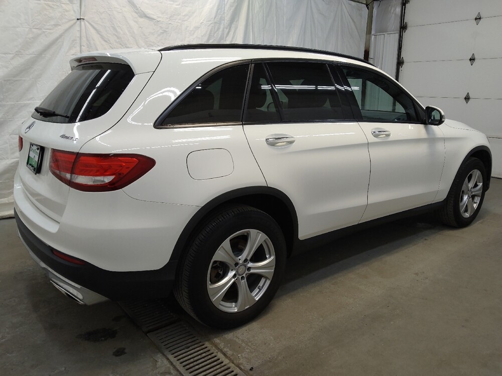 2017 Mercedes-Benz GLC 300 in Fairfield, OH 45014 - 18090888 10