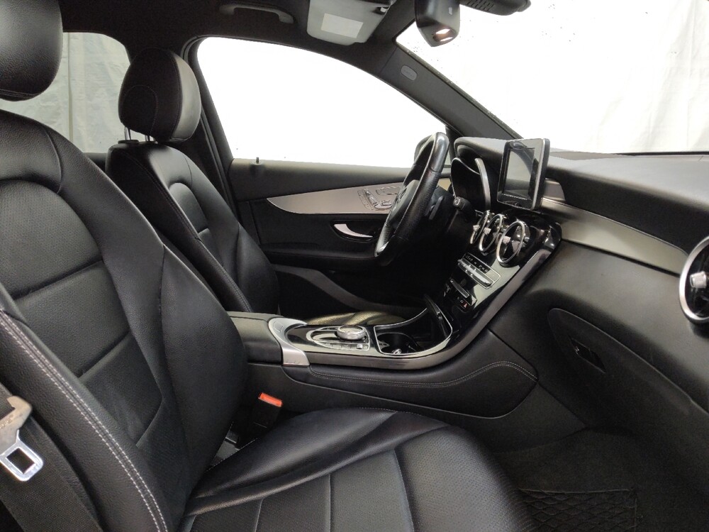 2017 Mercedes-Benz GLC 300 in Fairfield, OH 45014 - 18090888 21