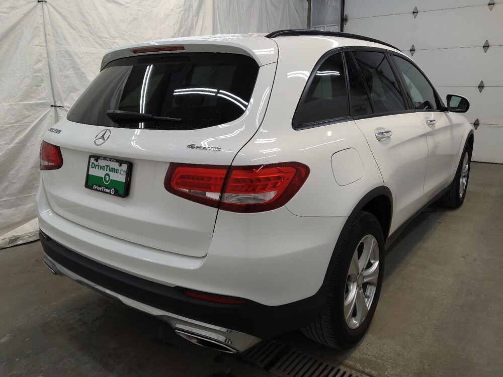 2017 Mercedes-Benz GLC 300 in Fairfield, OH 45014 - 18090888 9