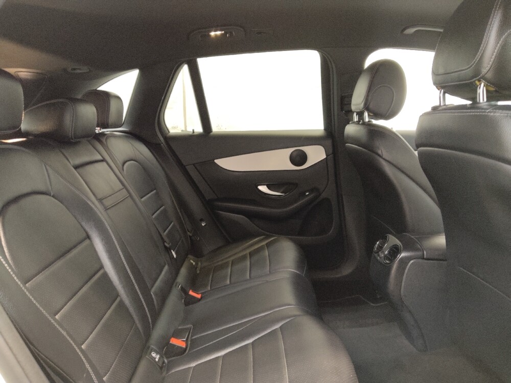 2017 Mercedes-Benz GLC 300 in Fairfield, OH 45014 - 18090888 19