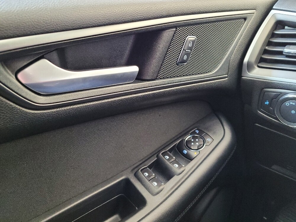 2018 Ford Edge in Maple Heights, OH 44137 - 18090890 27