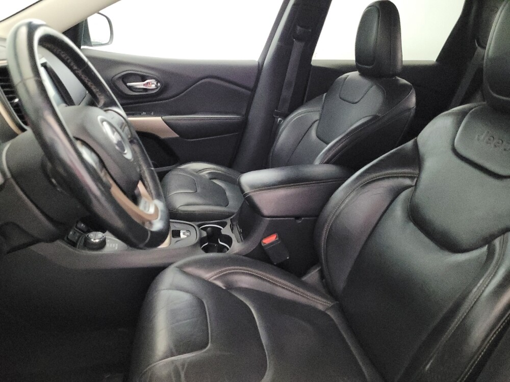 2018 Jeep Cherokee in Newport News, VA 23601 - 18090900 17