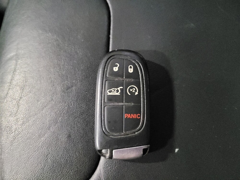 2018 Jeep Cherokee in Newport News, VA 23601 - 18090900 32