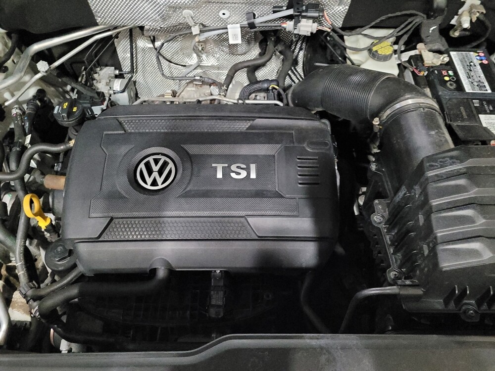 2020 Volkswagen Atlas in Williamstown, NJ 8094 - 18090901 30