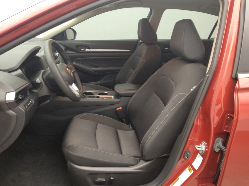 2022 Nissan Altima in Wichita, KS 67207 - 18090903 17