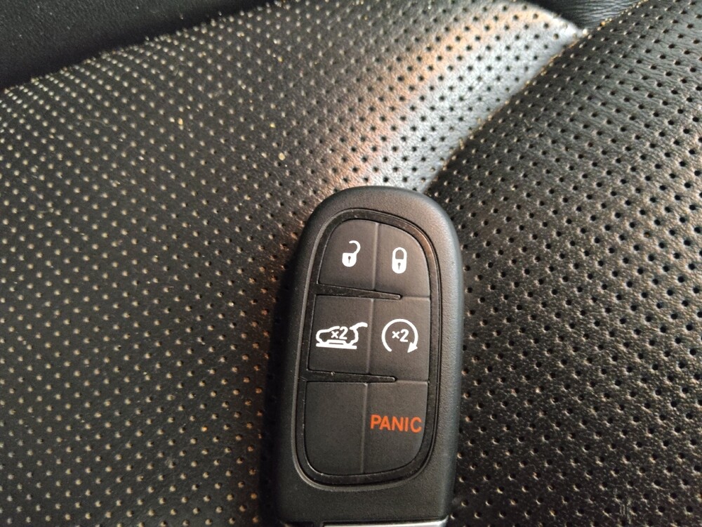 2019 Jeep Cherokee in Midlothian, IL 60445 - 18090907 32