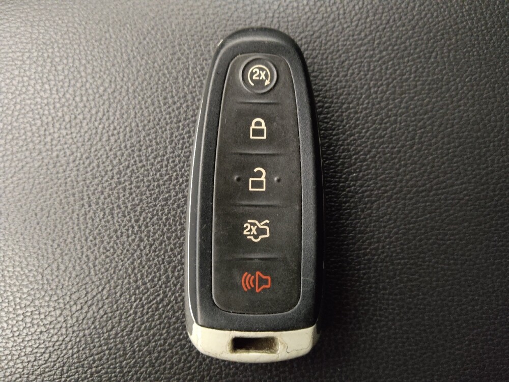 2019 Ford Escape in Houston, TX 77074 - 18090911 32