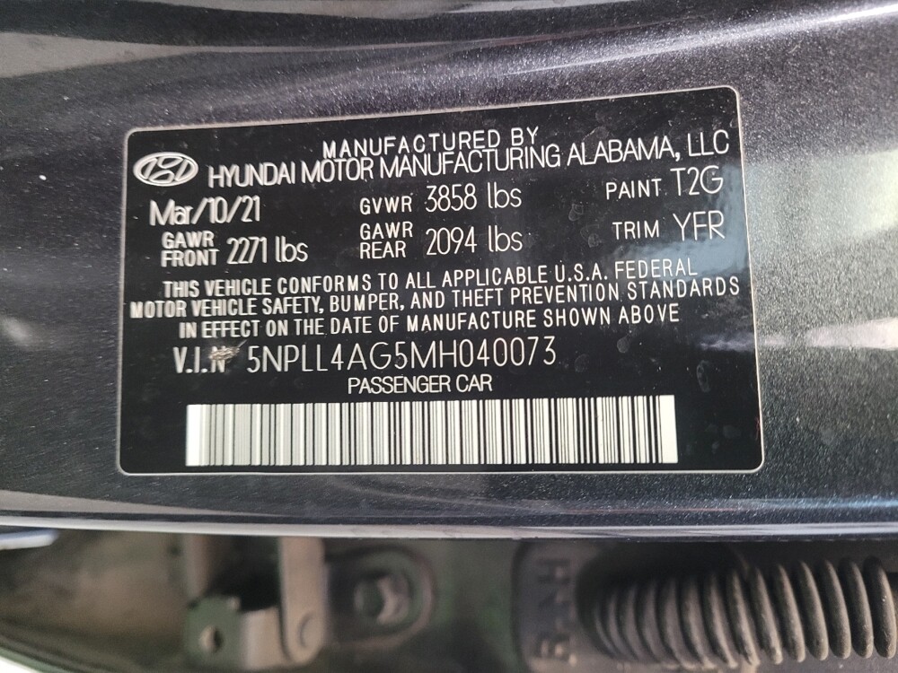 2021 Hyundai Elantra in Maple Heights, OH 44137 - 18090917 33