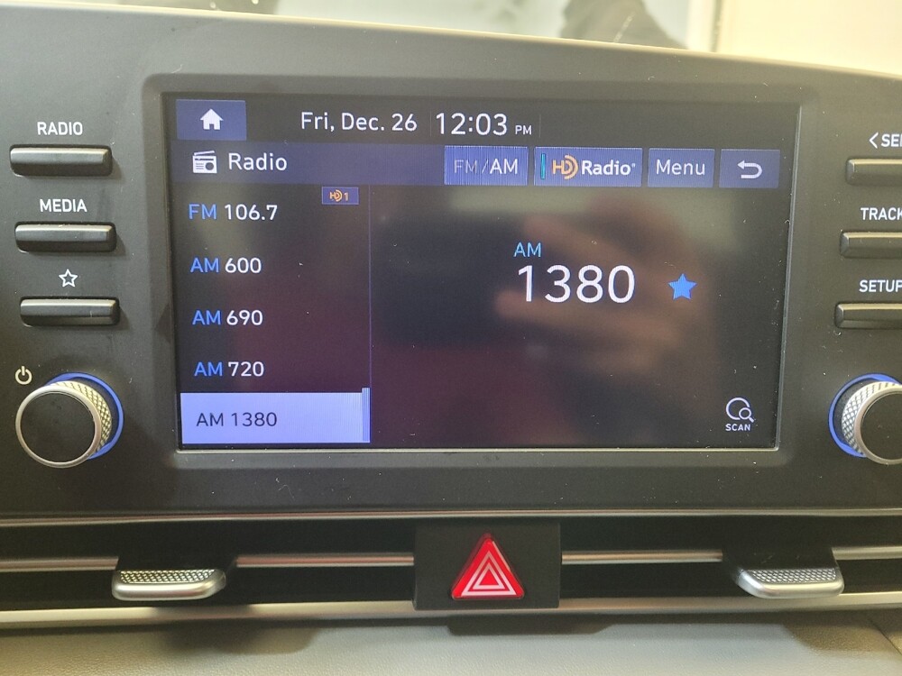 2021 Hyundai Elantra in Maple Heights, OH 44137 - 18090917 25