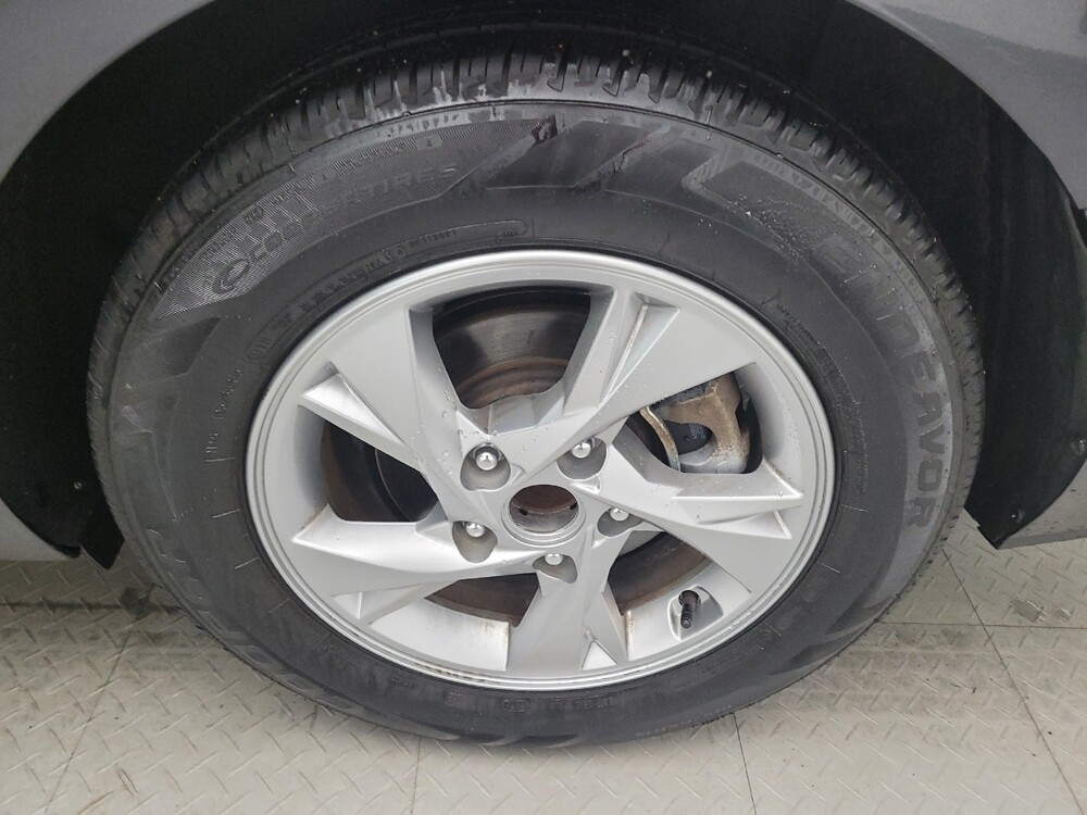 2021 Hyundai Elantra in Maple Heights, OH 44137 - 18090917 31