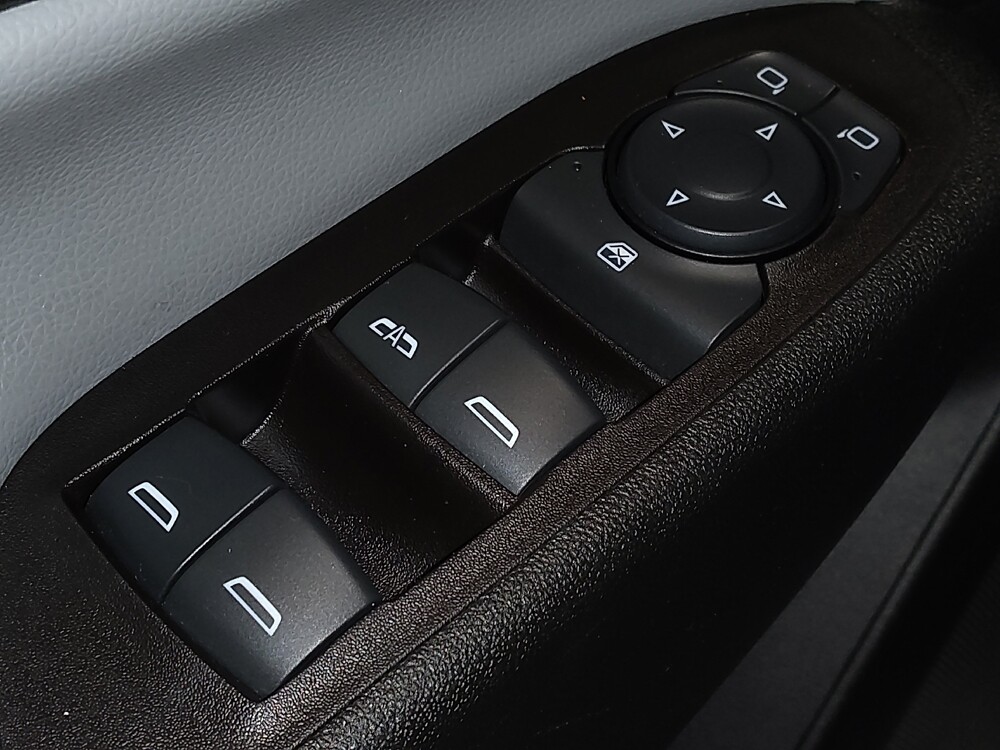 2018 Chevrolet Equinox in Augusta, GA 30907 - 18090918 27