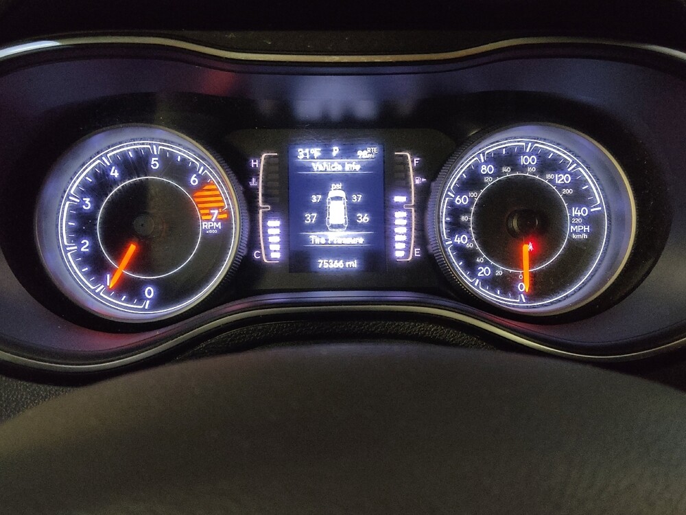 2019 Jeep Cherokee in Charleston, SC 29414 - 18090921 23