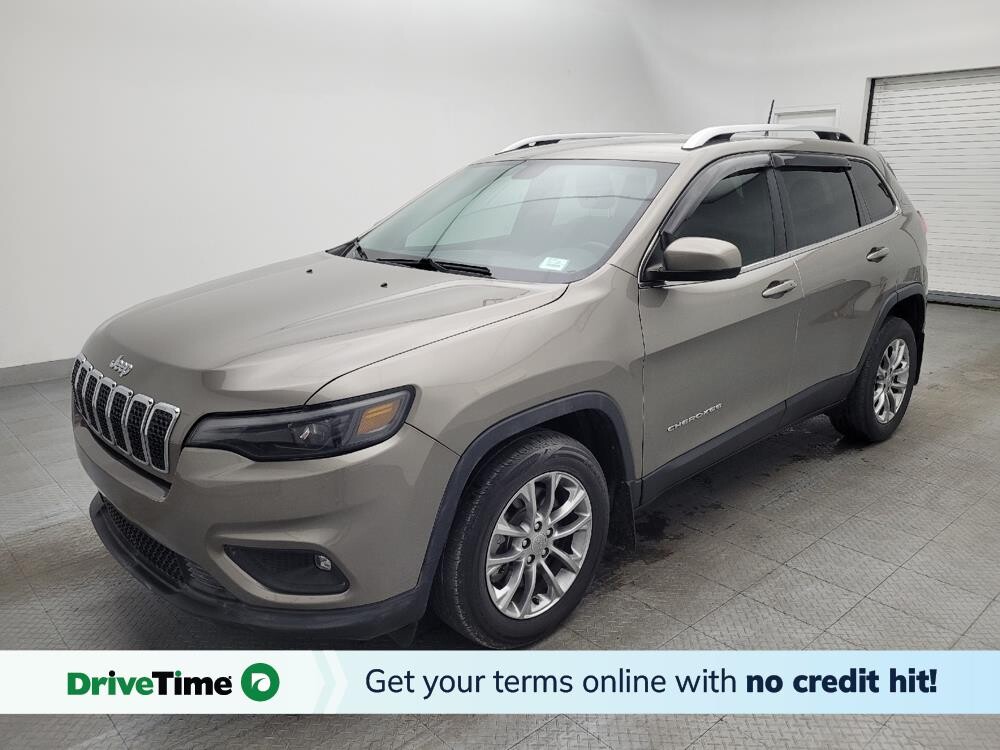 2019 Jeep Cherokee in Charleston, SC 29414 - 18090921