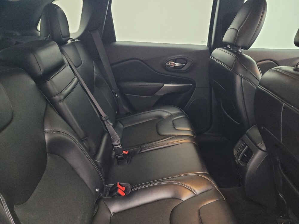 2019 Jeep Cherokee in Charleston, SC 29414 - 18090921 19