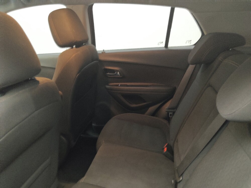 2020 Chevrolet Trax in Midlothian, IL 60445 - 18090925 18