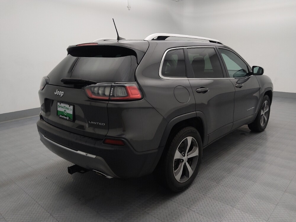 2019 Jeep Cherokee in Wichita, KS 67207 - 18090930 9