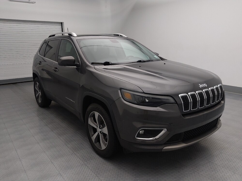 2019 Jeep Cherokee in Wichita, KS 67207 - 18090930 13