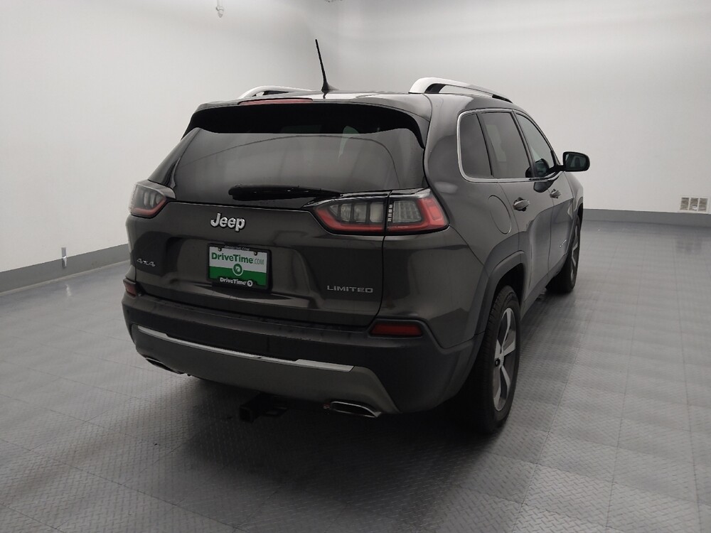 2019 Jeep Cherokee in Wichita, KS 67207 - 18090930 7