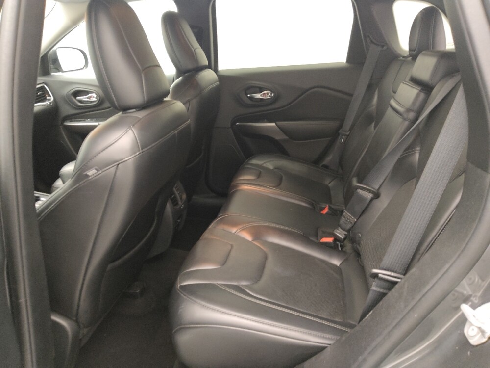 2019 Jeep Cherokee in Wichita, KS 67207 - 18090930 18